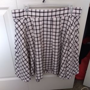 🦄 3 for $15 Woman's Torrid Adorable Flowy Skirt Size 0/12